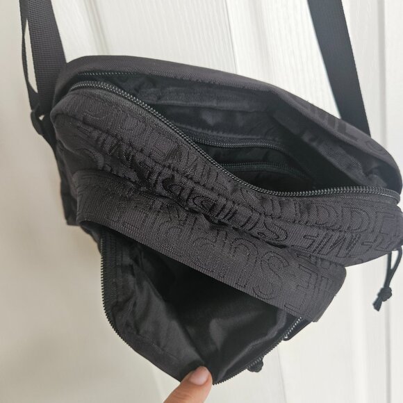 Supreme shoulder/crossbody bag, unisex, authentic from 2019! Like new! - Picture 4 of 8